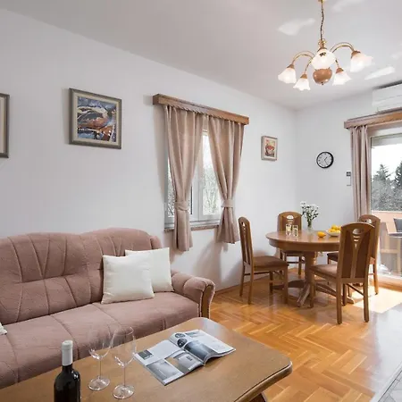 Apartman Amadeus *